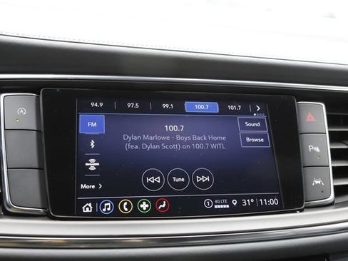 Used 2022 Buick Enclave Essence FWD image 26