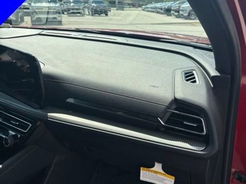 New 2026 Chevrolet Traverse LT w/ Driver Confidence Package AWD/4WD image 29