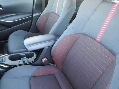 Certified 2023 Toyota Corolla SE image 18