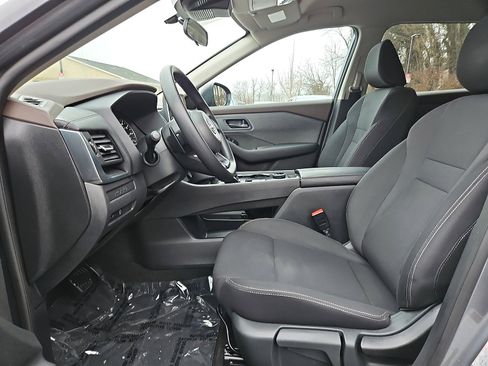 Certified 2023 Nissan Rogue S image 13