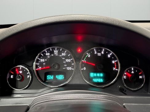 Used 2012 Jeep Liberty Limited Jet image 32