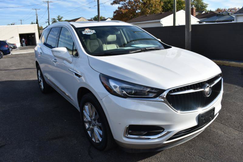 Used 2020 Buick Enclave Essence w/ Sound and Sites Package AWD/4WD image 2