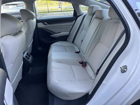 Used 2018 Honda Accord EX-L image 12
