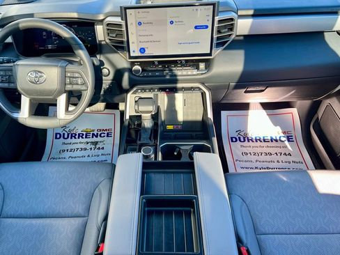 Used 2025 Toyota Tundra Limited image 23