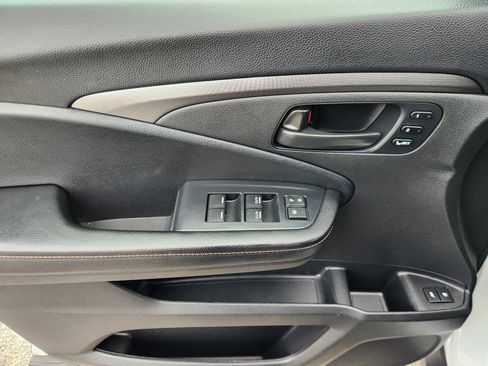 Certified 2022 Honda Passport TrailSport image 18