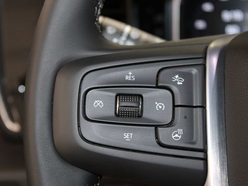 Used 2025 GMC Sierra 1500 SLE AWD/4WD image 45