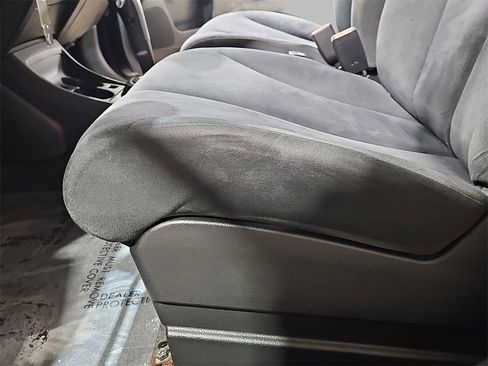 Used 2009 Nissan Versa 1.8 S w/ ABS Pkg image 29