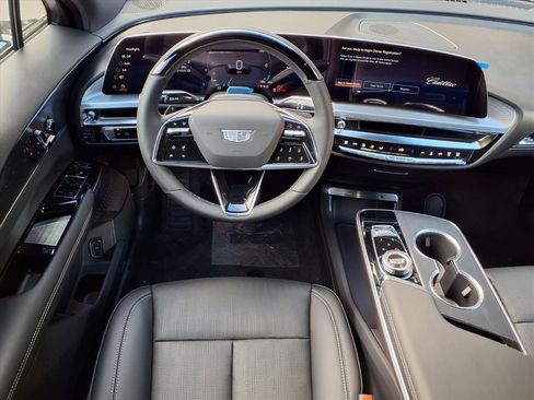 Used 2026 Cadillac Lyriq Sport image 11