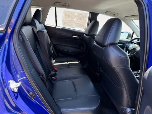 Used 2024 Toyota Corolla Cross XLE image 18
