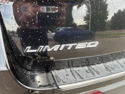 Used 2020 Ford Explorer Limited AWD/4WD image 13