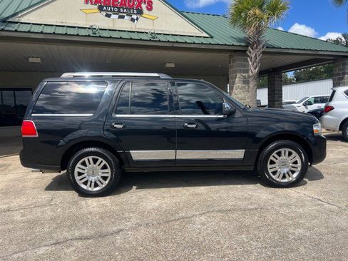 Used 2012 Lincoln Navigator 2WD image 4
