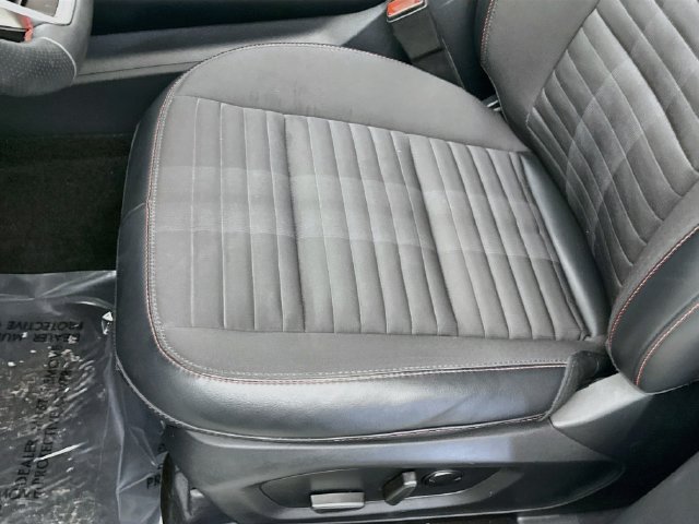 Used 2025 Ford Explorer ST-Line AWD/4WD image 20