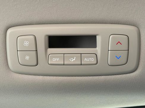 Used 2026 Kia Carnival LXS image 23