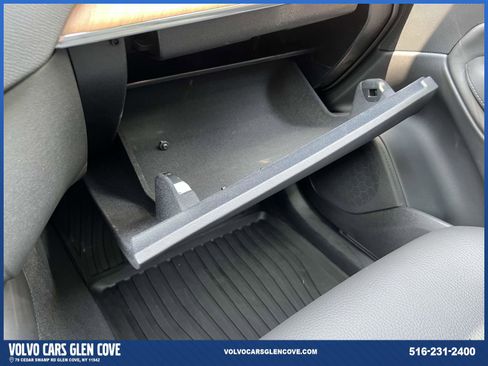 Certified 2025 Volvo XC90 B5 Plus w/ Protection Package Premier image 35