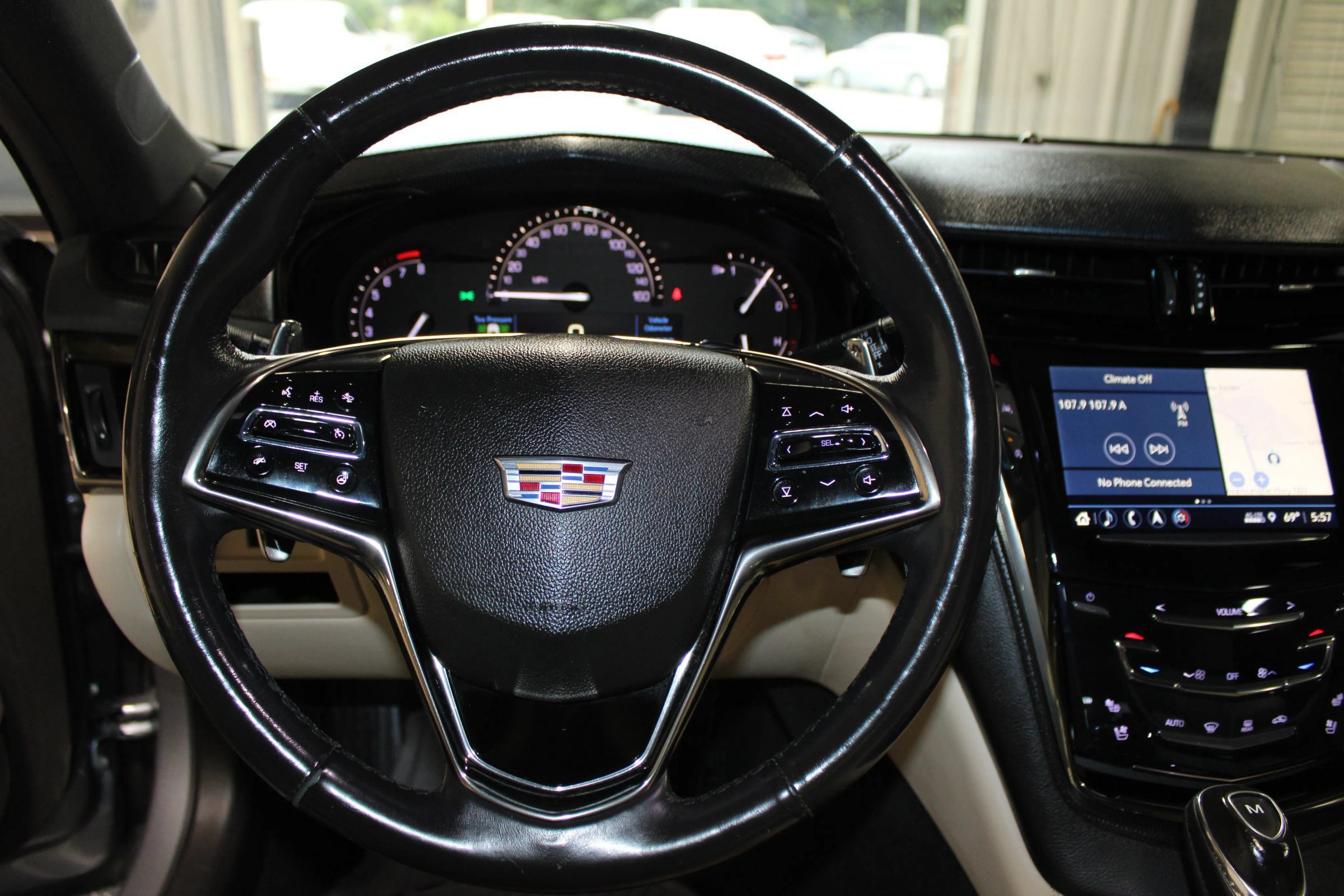 Used 2018 Cadillac CTS Luxury RWD image 11