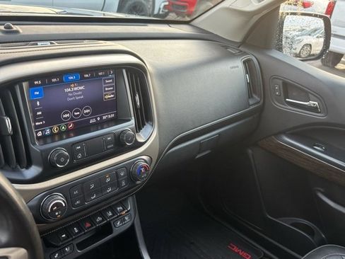 Used 2020 GMC Canyon Denali image 30