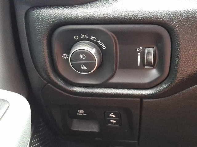 Used 2022 RAM 1500 Big Horn AWD/4WD image 25