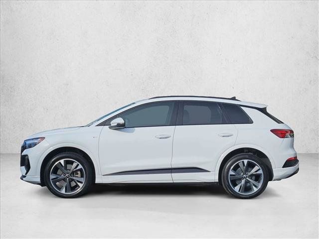 Used 2023 Audi Q4 e-tron Premium AWD/4WD image 9