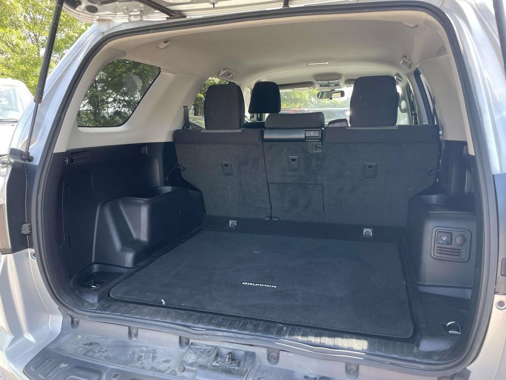 Used 2019 Toyota 4Runner SR5 RWD image 11