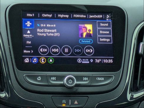 Used 2022 Chevrolet Equinox RS w/ Infotainment Package FWD image 20