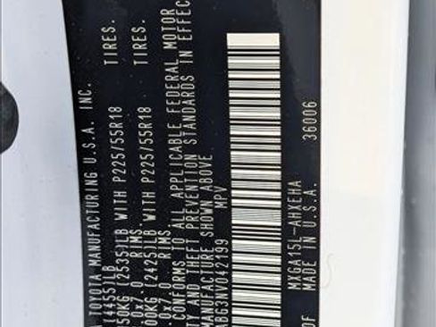 Used 2022 Toyota Corolla Cross XLE image 24