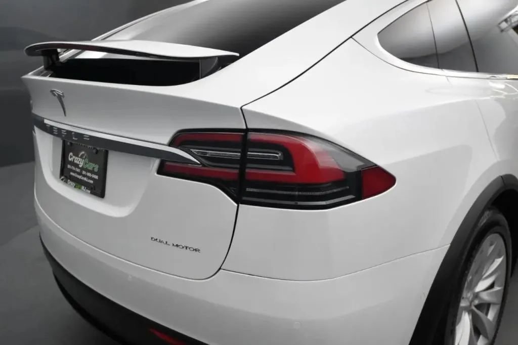 Used 2020 Tesla Model X Long Range AWD/4WD image 17
