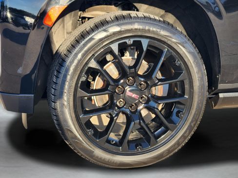 Used 2022 GMC Yukon XL Denali AWD/4WD image 34