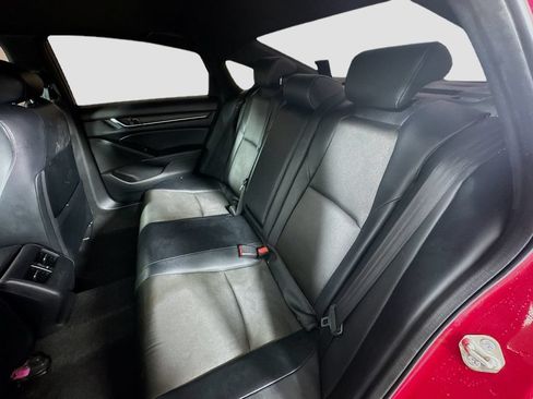 Used 2018 Honda Accord Sport image 25