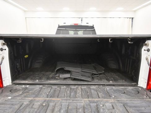 Used 2023 Ford F250 XLT image 7