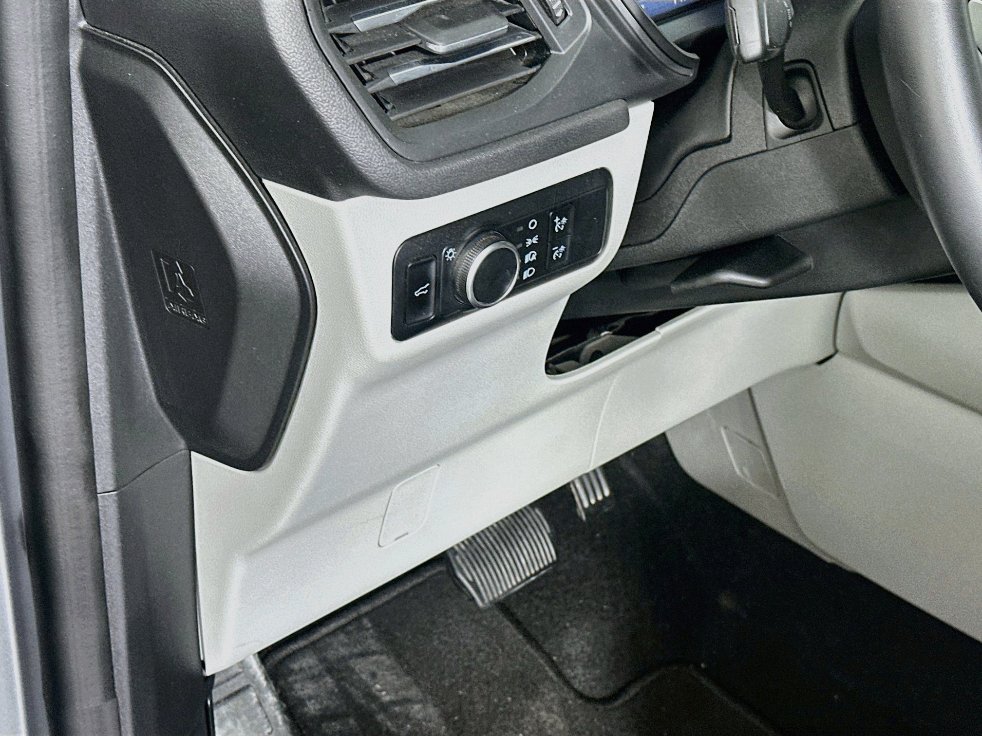 Used 2024 Ford Escape Active w/ Cold Weather Package FWD image 17