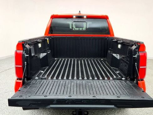 Used 2024 Toyota Tacoma TRD Off-Road w/ TRD Off Road Upgrade Package AWD/4WD image 22