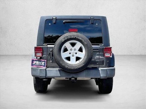 Used 2017 Jeep Wrangler Unlimited Sport w/ Quick Order Package 24S AWD/4WD image 4