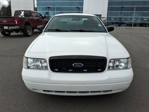 Used 2008 Ford Crown Victoria Police Interceptor image 8