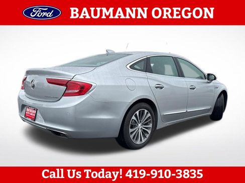 Used 2017 Buick LaCrosse Essence w/ Sun and Shade Package FWD image 3
