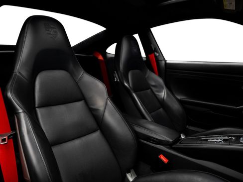 Used 2019 Porsche 911 Turbo AWD/4WD image 33