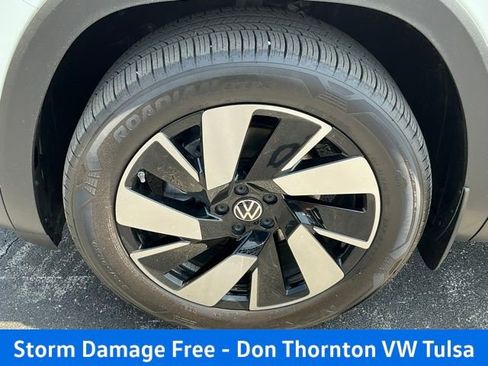 New 2026 Volkswagen Atlas Cross Sport SEL AWD/4WD image 8