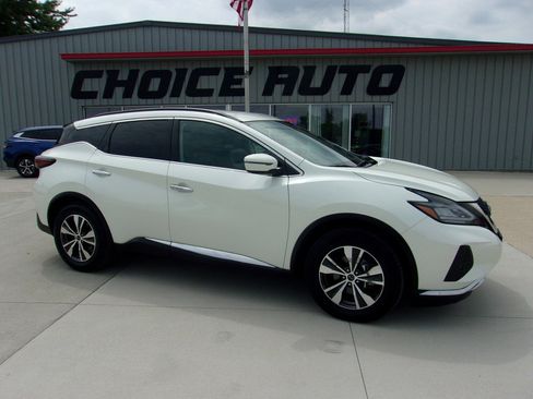 Used 2023 Nissan Murano SV image 2
