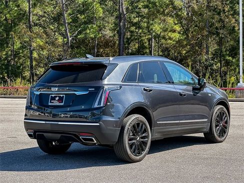 Used 2022 Cadillac XT5 Sportv w/ Technology Package image 8