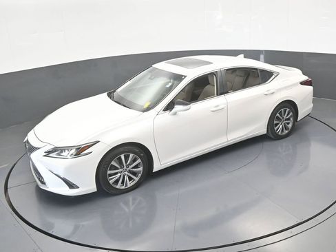 Used 2019 Lexus ES 350 w/ Premium Package image 56