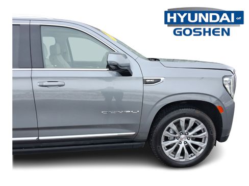 Used 2021 GMC Yukon Denali w/ Denali Premium Package image 10