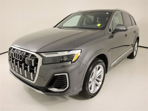 Certified 2025 Audi Q7 3.0T Premium image 1