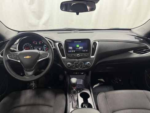 Used 2024 Chevrolet Malibu RS FWD image 16