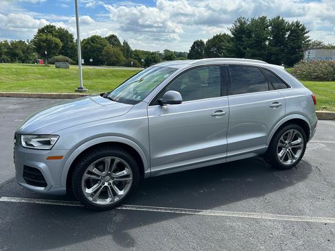 Used 2016 Audi Q3 2.0T Premium Plus w/ Technology Package AWD/4WD image 9
