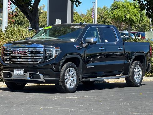 Used 2026 GMC Sierra 1500 Denali w/ Technology Package AWD/4WD image 8