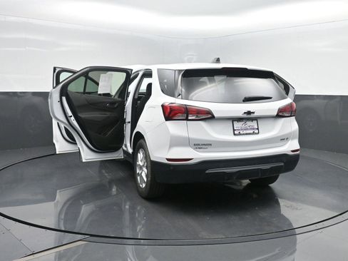 Used 2023 Chevrolet Equinox LT image 43