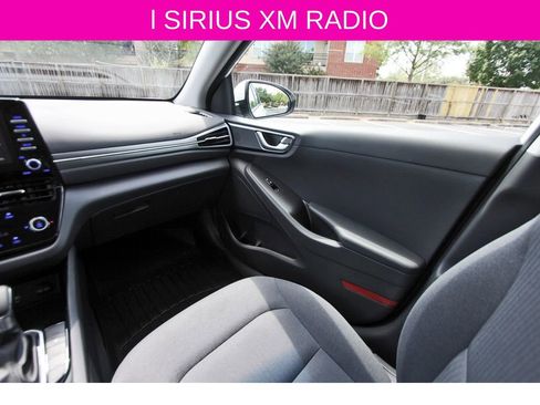 Used 2020 Hyundai Ioniq SE FWD image 11