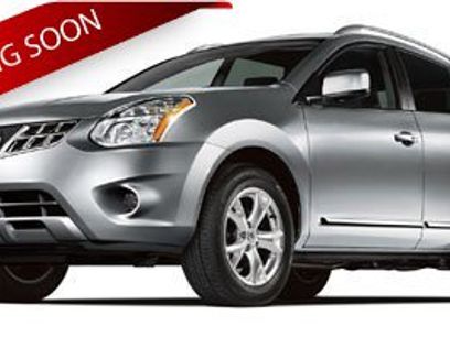 Used 2011 Nissan Rogue SV