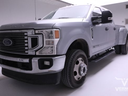 Used 2022 Ford F350 XLT w/ XLT Value Package image 1
