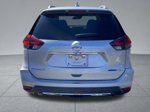 Used 2020 Nissan Rogue S w/ Special Edition Package image 14