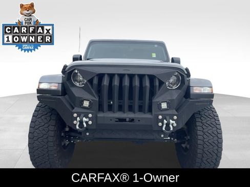 Used 2023 Jeep Gladiator Overland w/ Cold Weather Group image 2